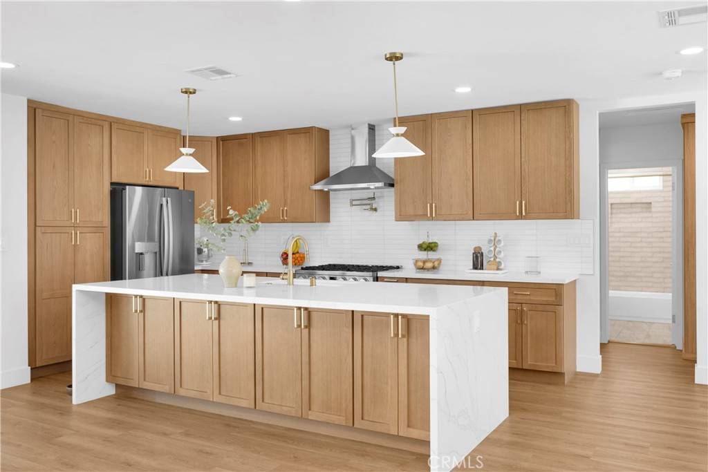 Long Beach, CA 90815,2430 Marber AVE