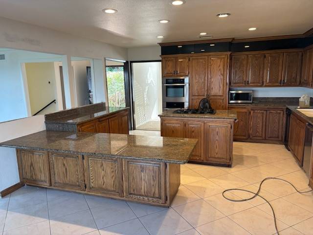 North Tustin, CA 92705,11393 La Vereda DR