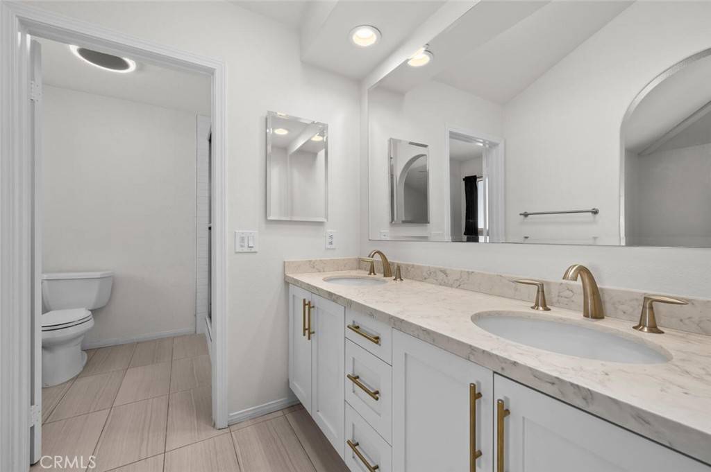 Costa Mesa, CA 92627,2525 Orange AVE #C