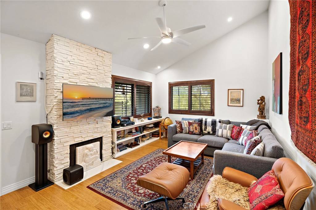 Newport Beach, CA 92663,1 Starfish