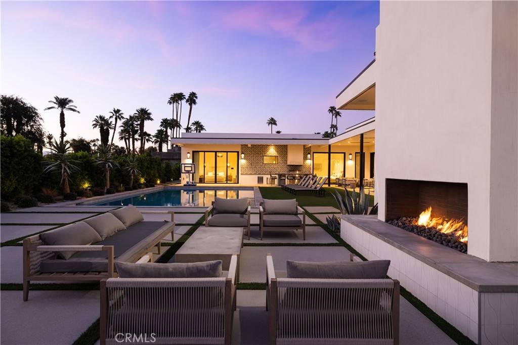 Rancho Mirage, CA 92270,37855 Thompson RD