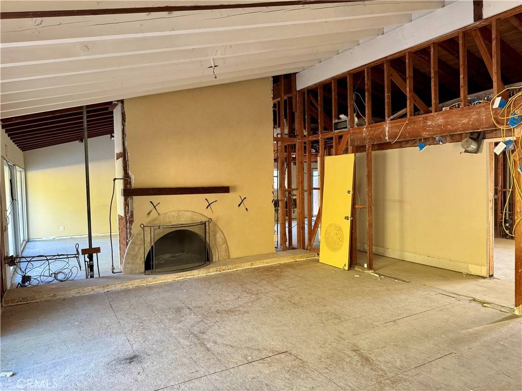 Newport Beach, CA 92660,1412 Santiago Dr