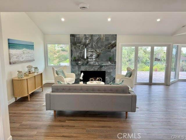 San Clemente, CA 92672,406 Calle Vista Torito