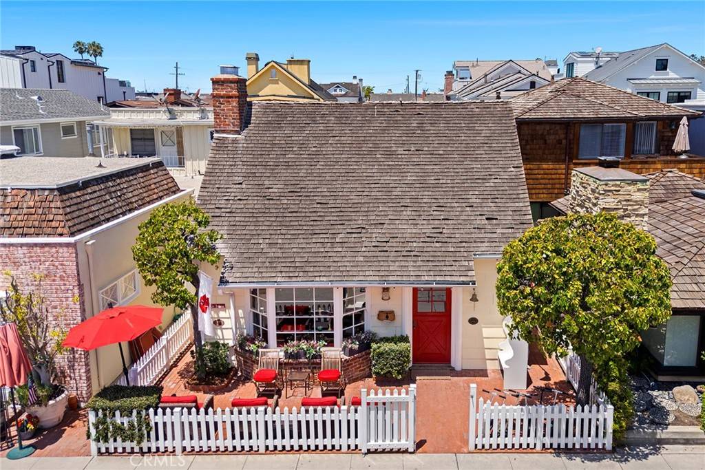 Newport Beach, CA 92662,117 Abalone