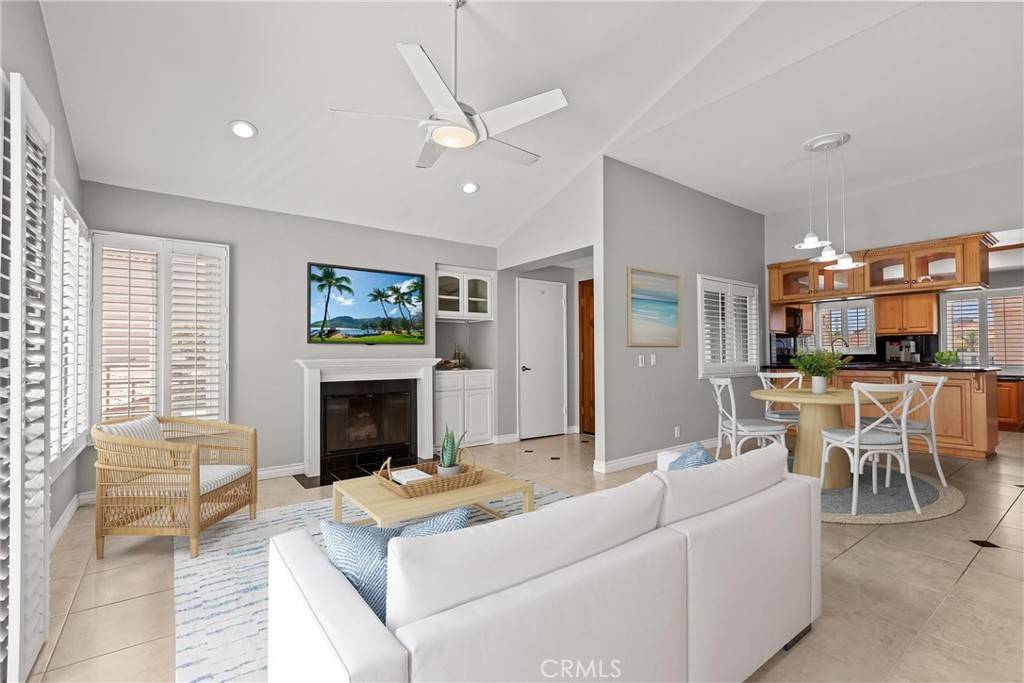 Huntington Beach, CA 92649,3211 Anne CIR #CI102
