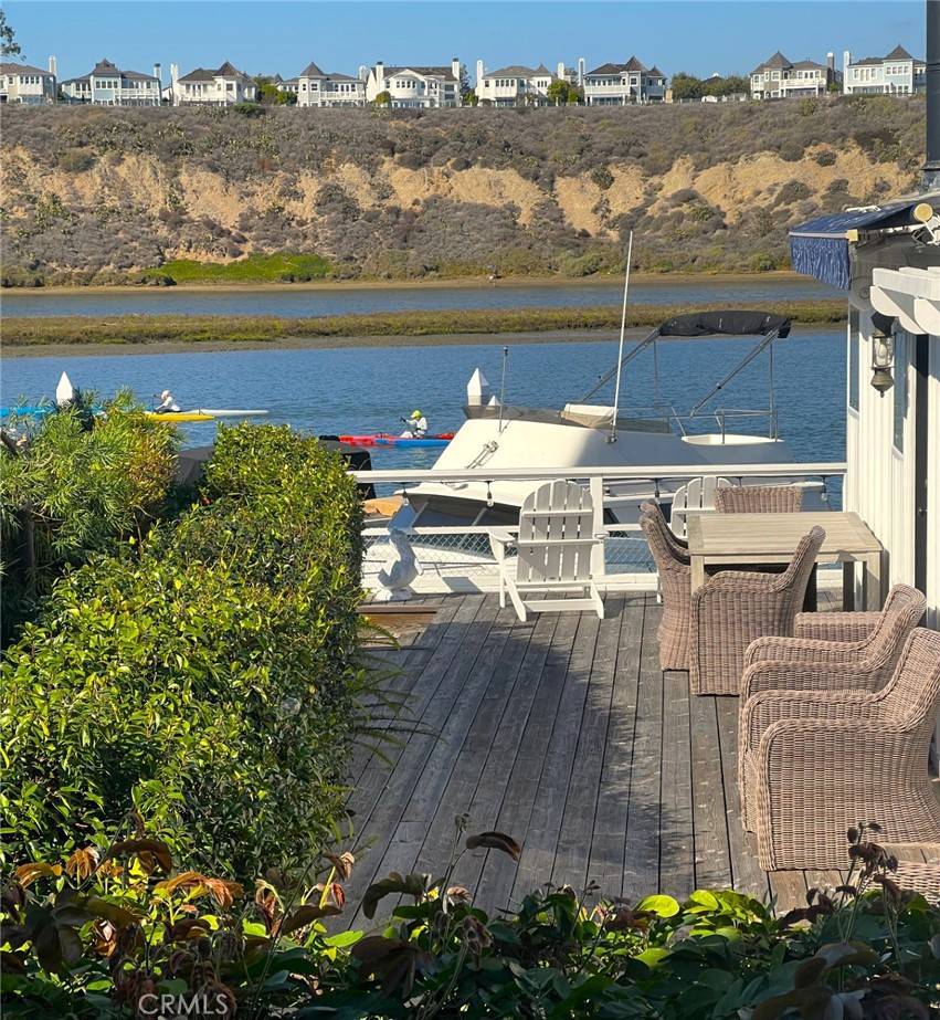 Newport Beach, CA 92660,20 Saratoga