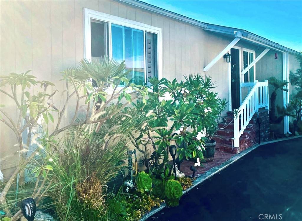 Newport Beach, CA 92660,20 Saratoga