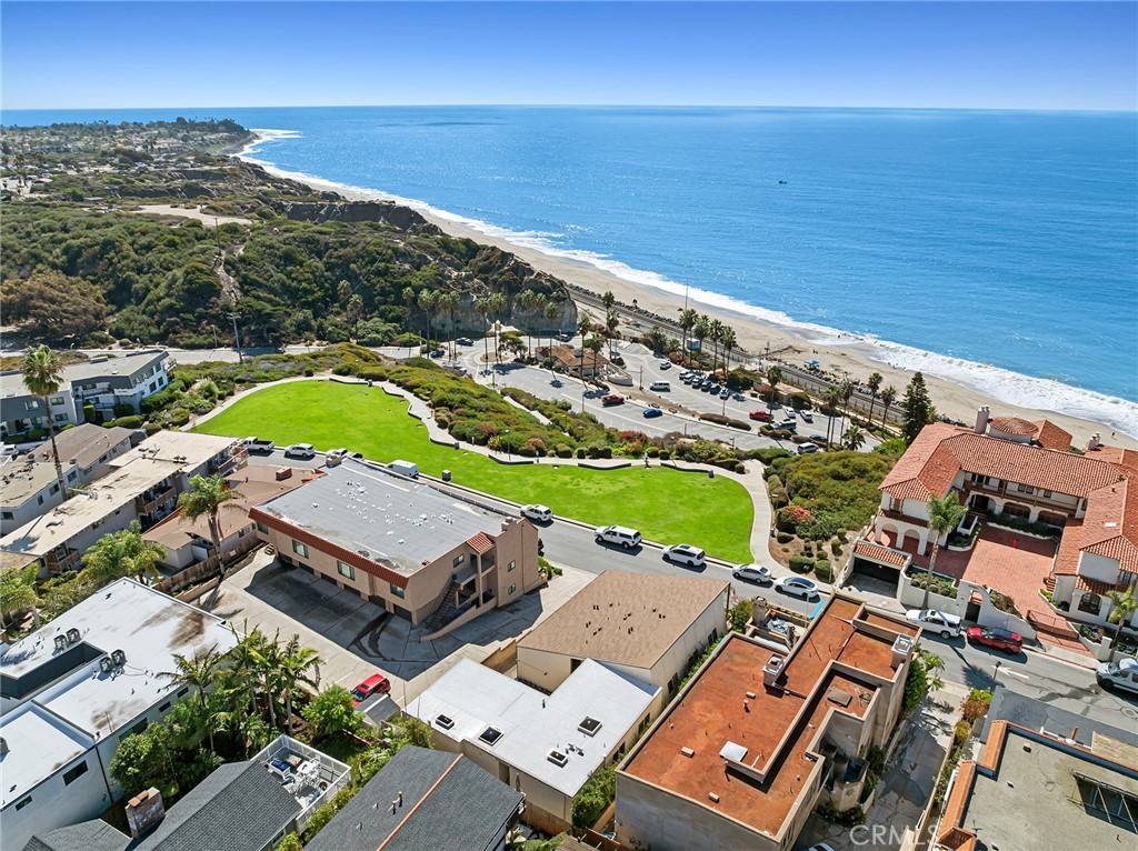 San Clemente, CA 92672,252 Avenida Lobeiro