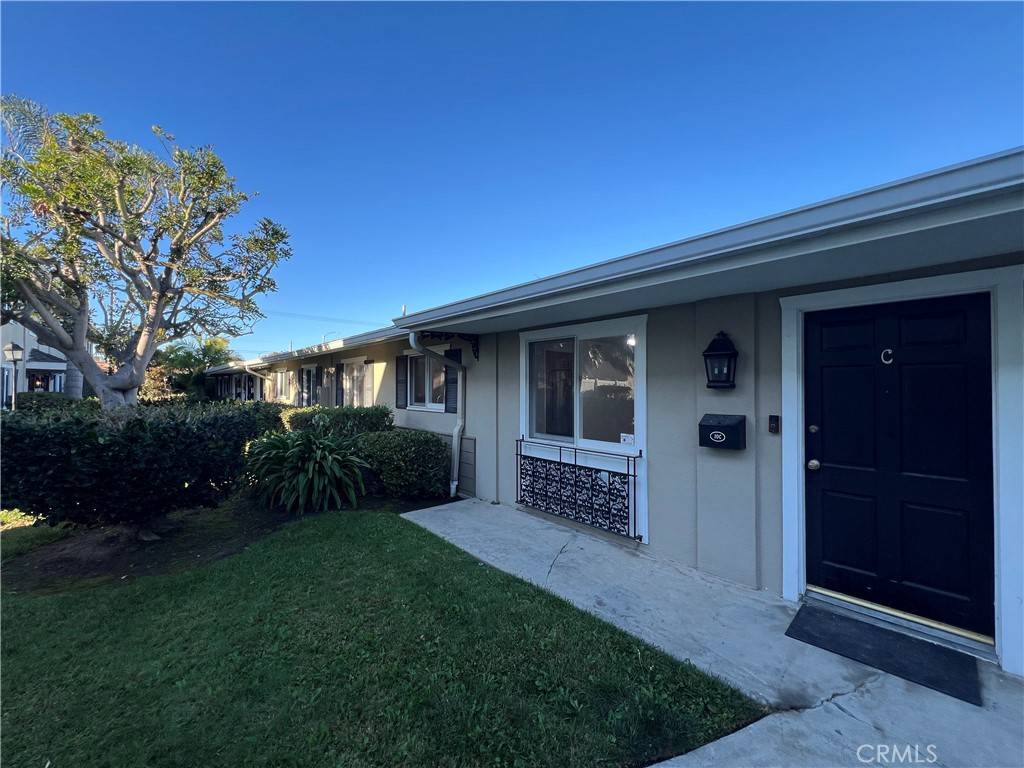 Costa Mesa, CA 92627,1741 Tustin #10C