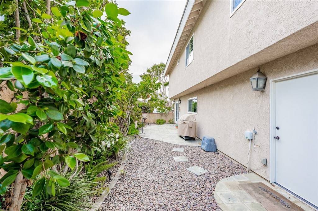 Dana Point, CA 92624,27282 Via Bella