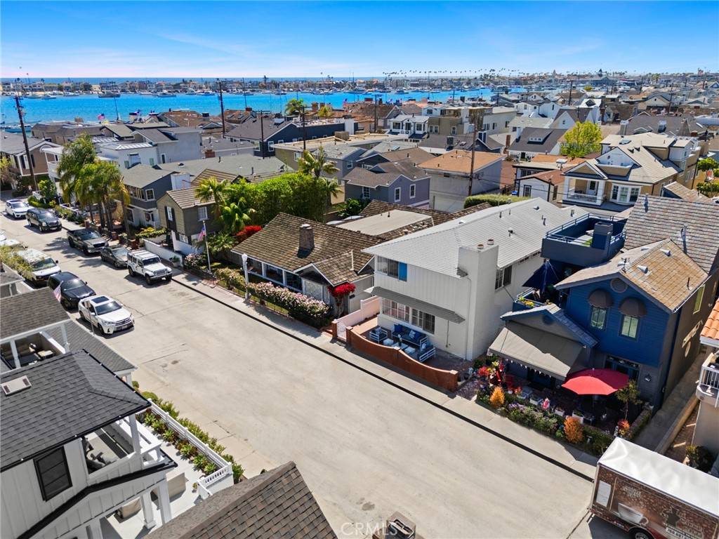 Newport Beach, CA 92662,121 Onyx AVE