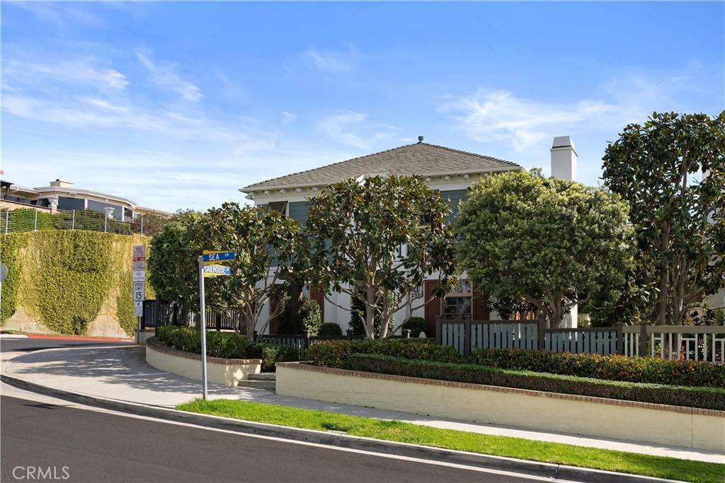 Corona Del Mar, CA 92625,2501 Bungalow PL #1