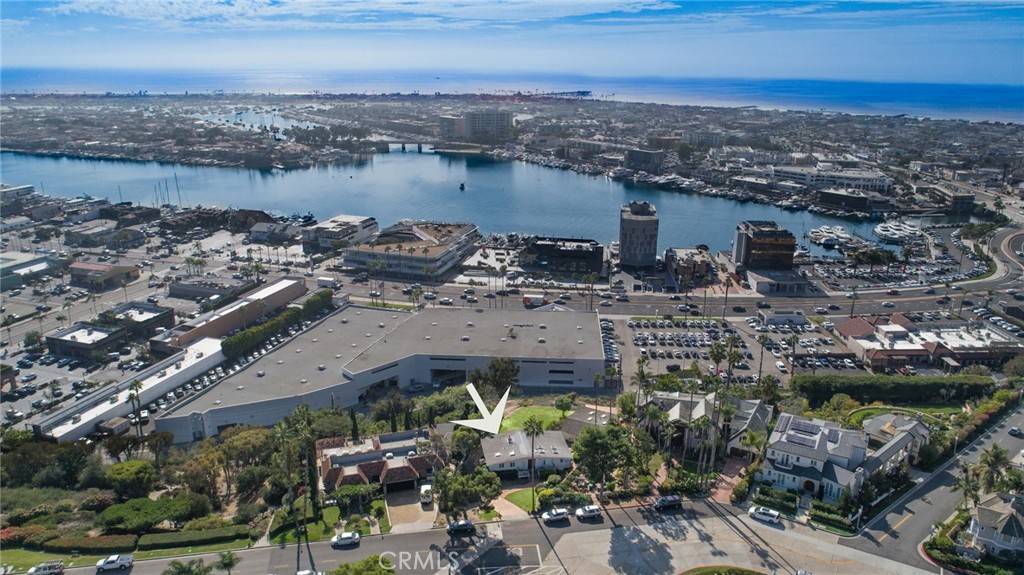 Newport Beach, CA 92663,2953 Cliff Drive