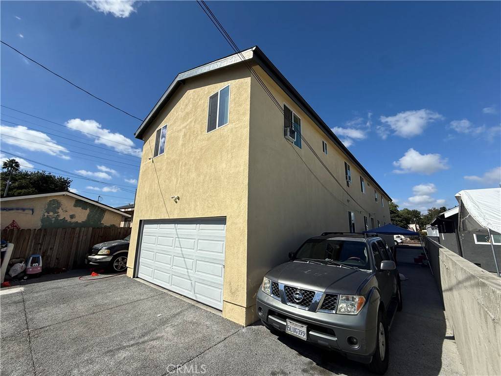 Los Angeles, CA 90001,804 76th Pl