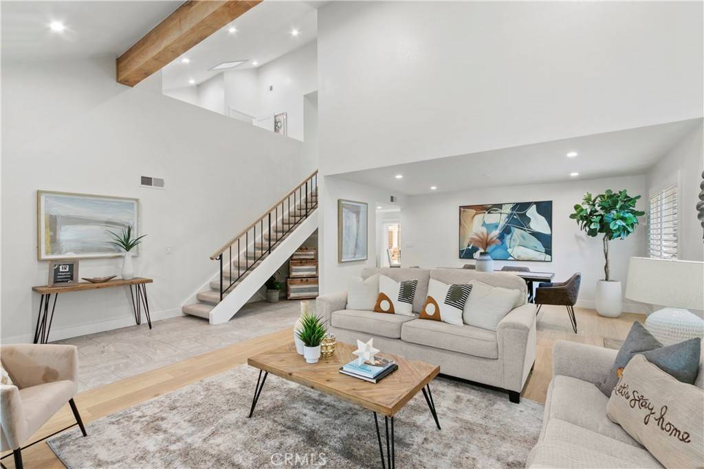 Huntington Beach, CA 92646,8542 Bayonne