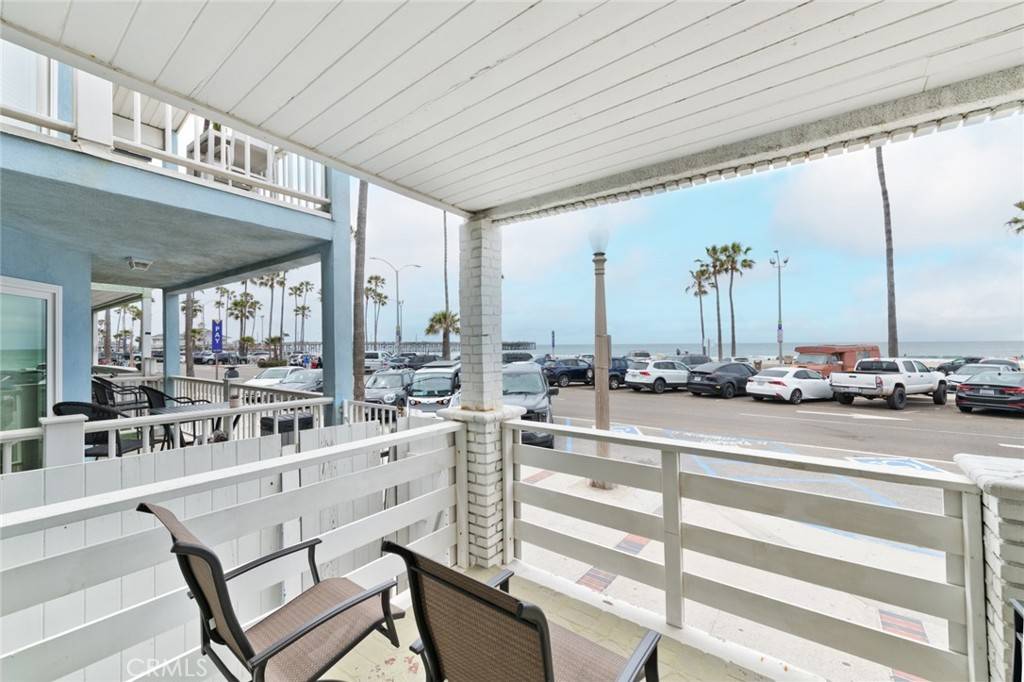 Newport Beach, CA 92663,2212 W Oceanfront