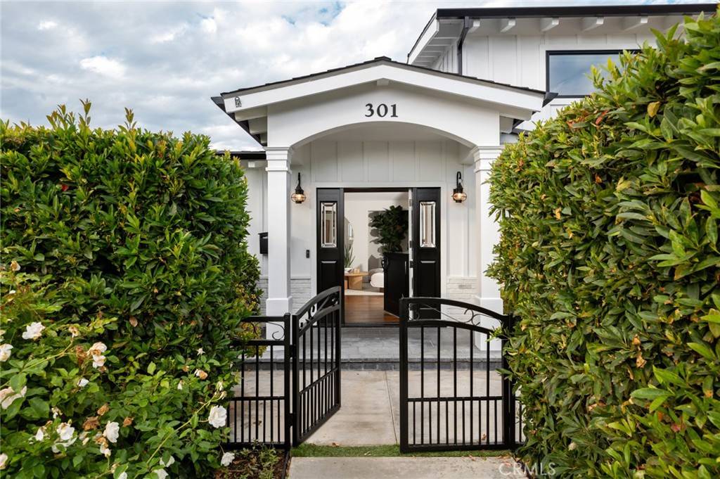 Corona Del Mar, CA 92625,301 Evening Canyon