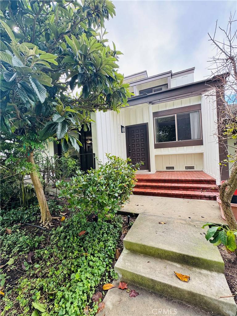 Rancho Palos Verdes, CA 90275,28202 Ridgepoint CT