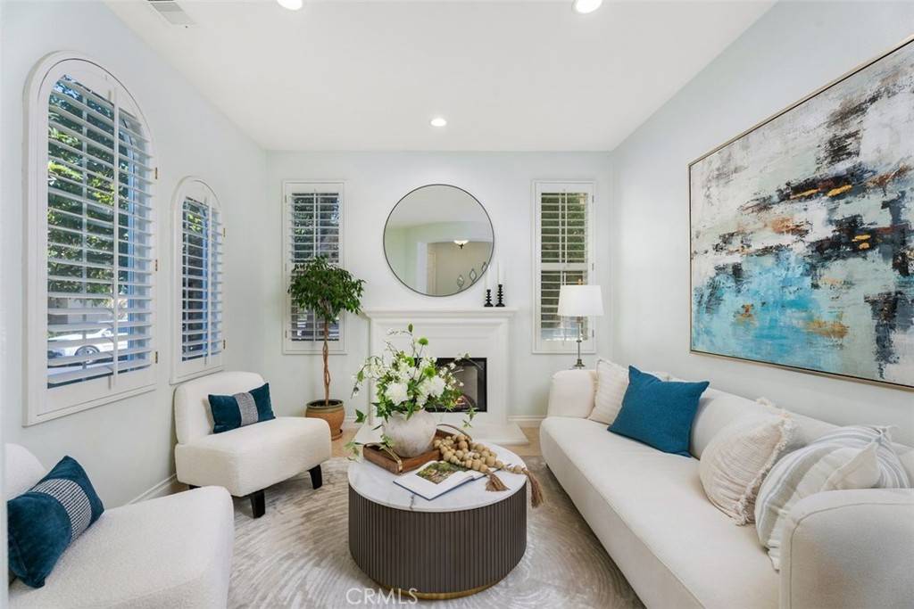 Irvine, CA 92603,86 Canopy