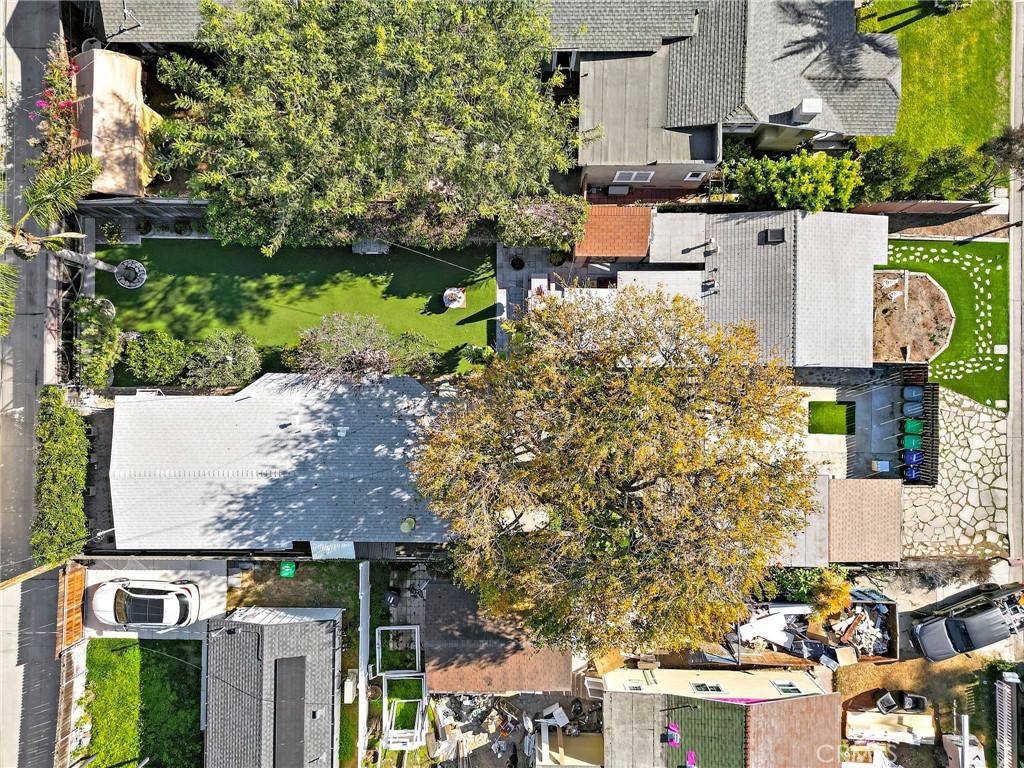 Costa Mesa, CA 92627,268 & 270 Walnut ST