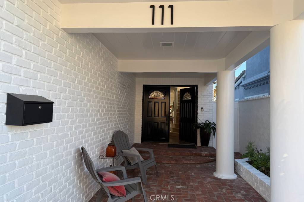 Newport Beach, CA 92663,111 Via Undine