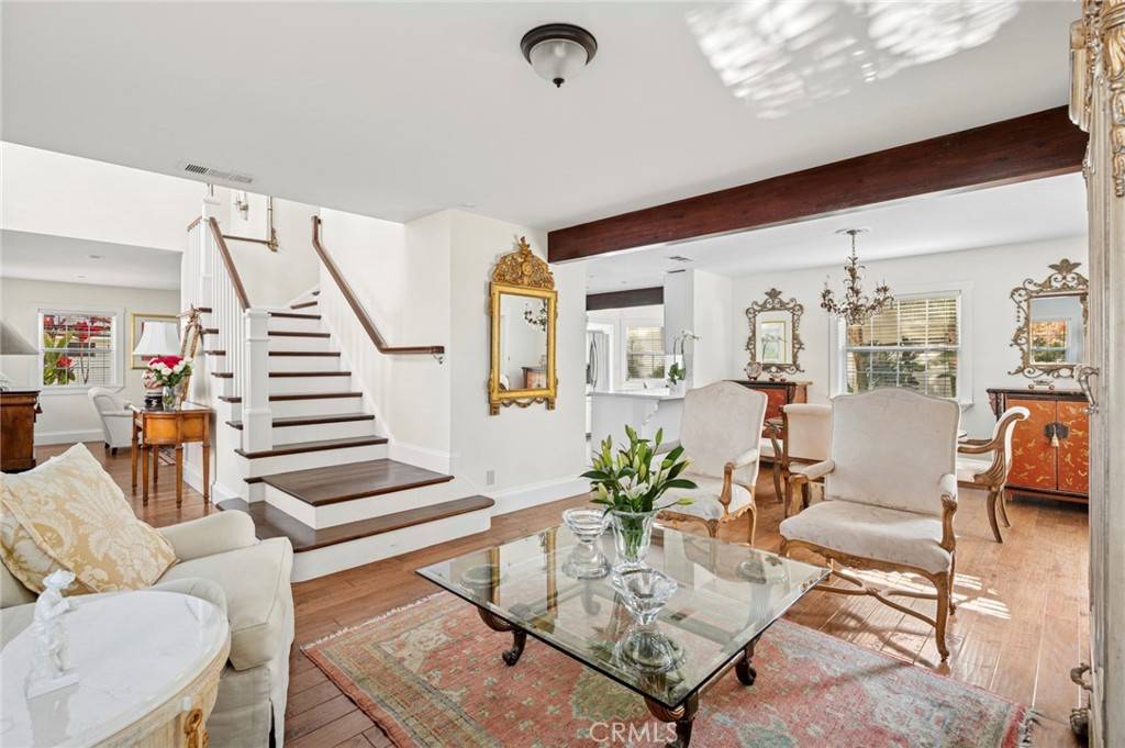 Costa Mesa, CA 92627,201 E 21st ST