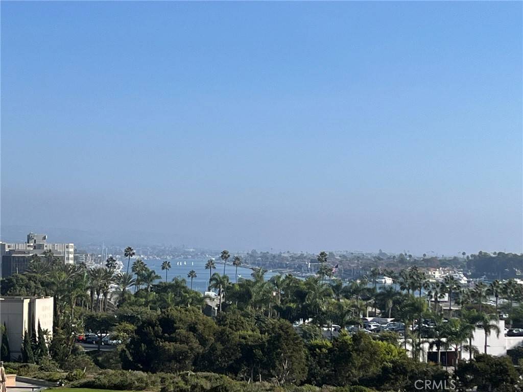 Newport Beach, CA 92663,230 LILLE LANE 212