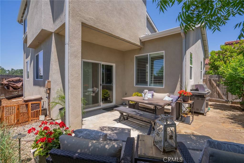 Templeton, CA 93465,270 T-Diamond WAY