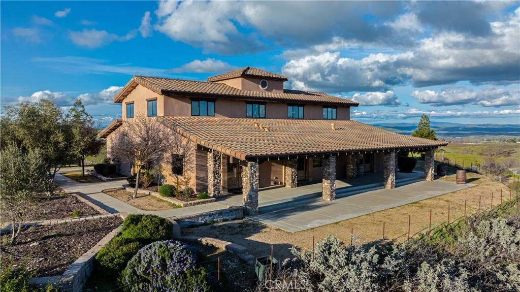 Paso Robles, CA 93446,3230 Nacimiento Lake DR
