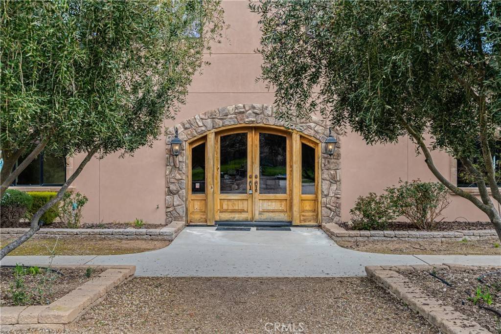 Paso Robles, CA 93446,3230 Nacimiento Lake DR
