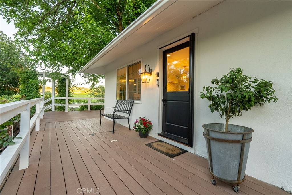 Paso Robles, CA 93446,9480 Chimney Rock RD