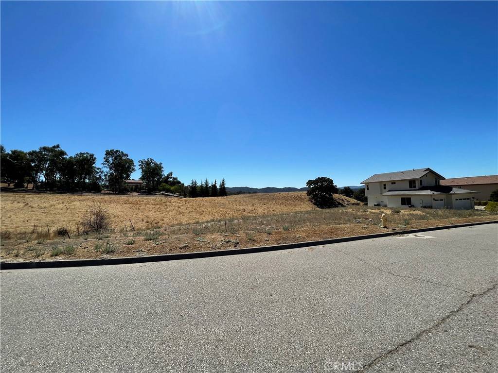 Paso Robles, CA 93446,2140 Holly DR