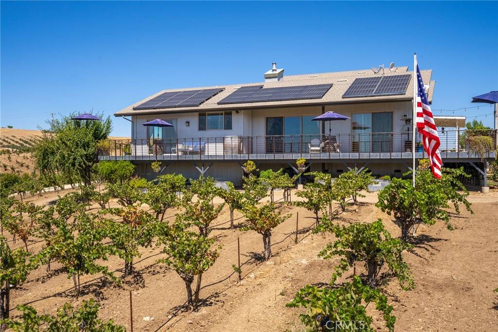 Paso Robles, CA 93446,7110 Drake RD