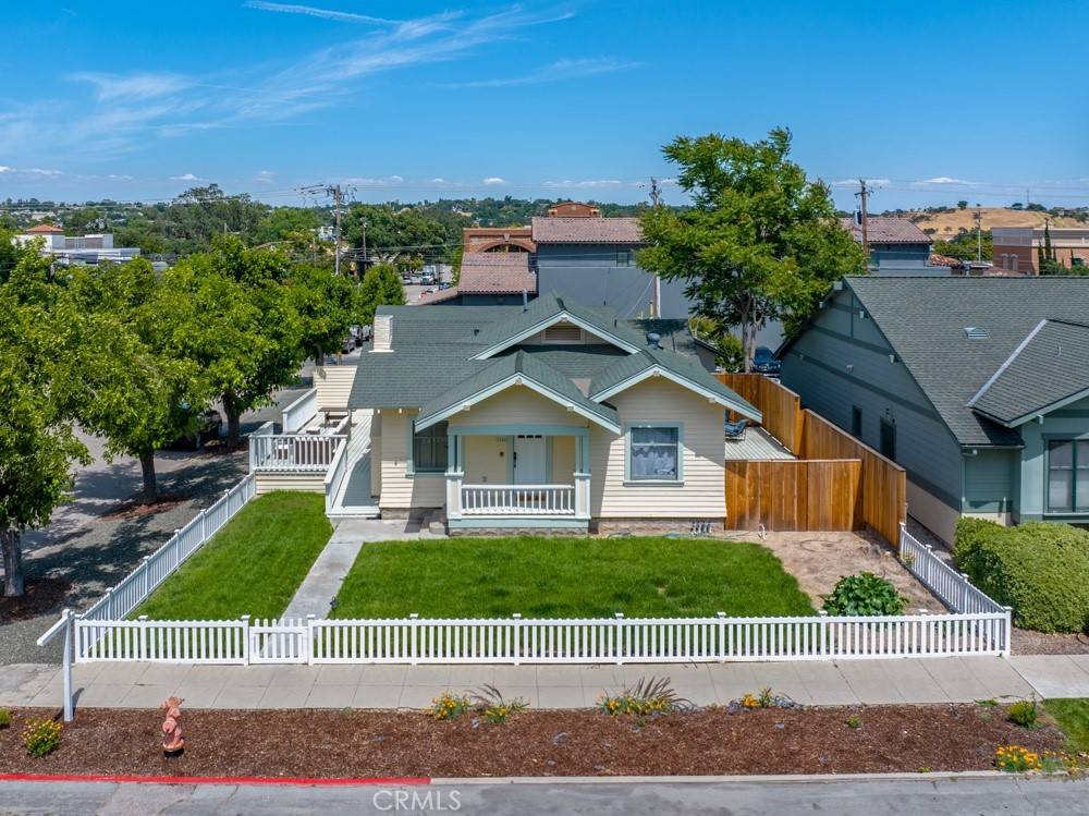 Paso Robles, CA 93446,1444 Oak ST