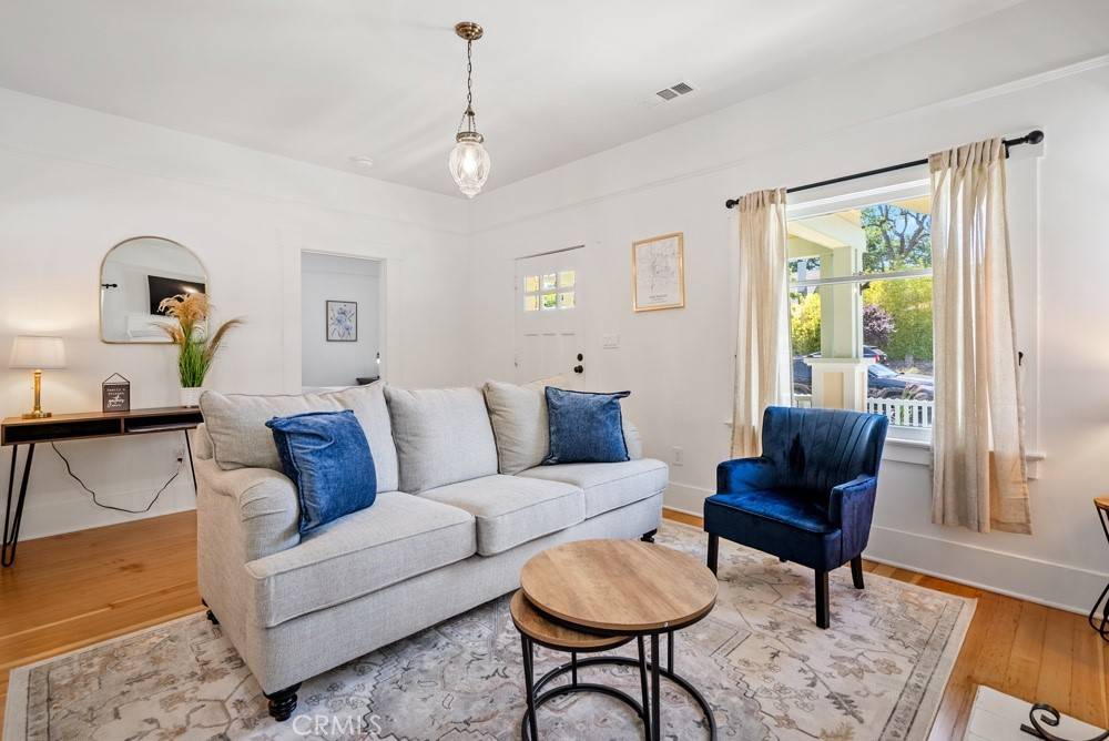 Paso Robles, CA 93446,1444 Oak ST