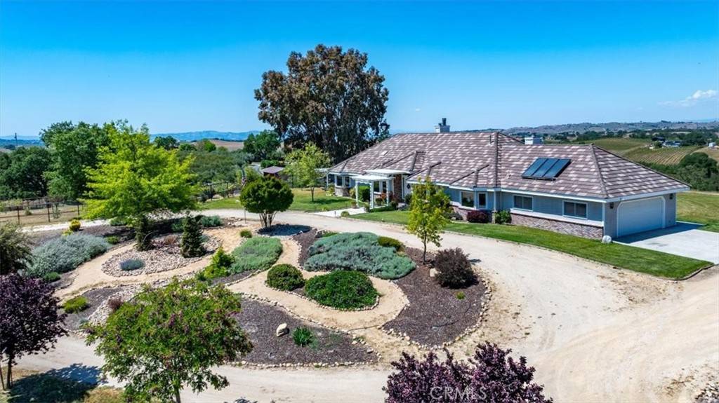Paso Robles, CA 93446,5995 Vista Del Paso WAY