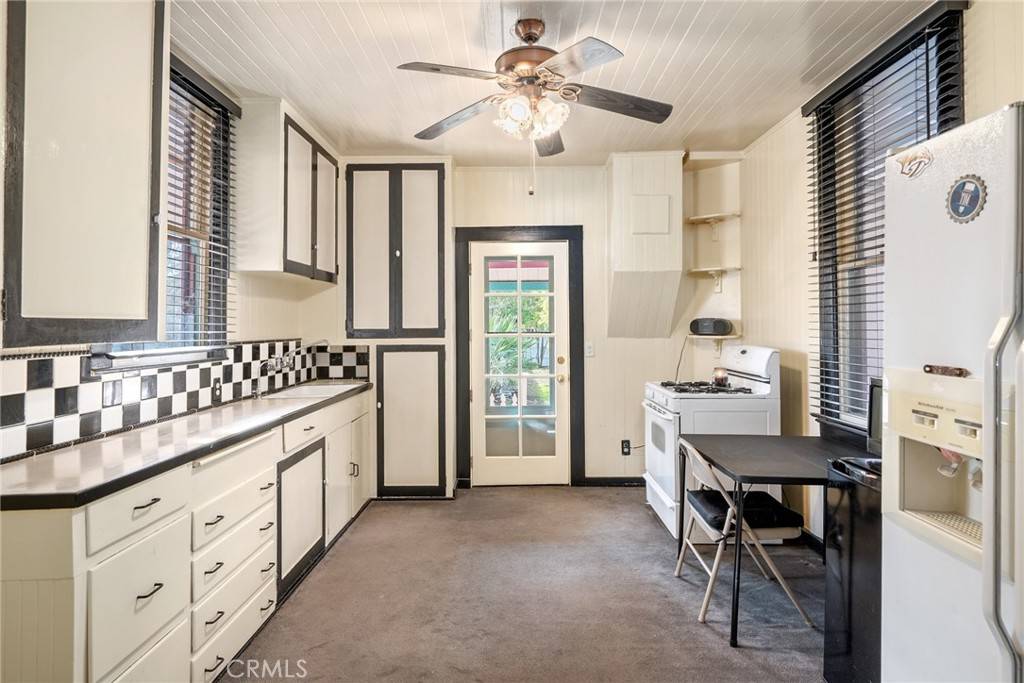 1803 Pine ST Paso Robles, CA 93446