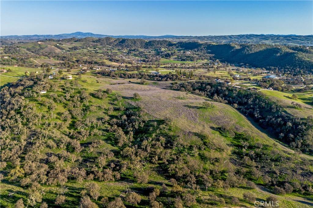 Paso Robles, CA 93446,930 Windwood RD