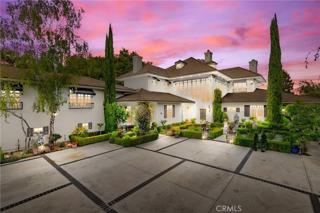 Paso Robles, CA 93446,5405 Vineyard DR