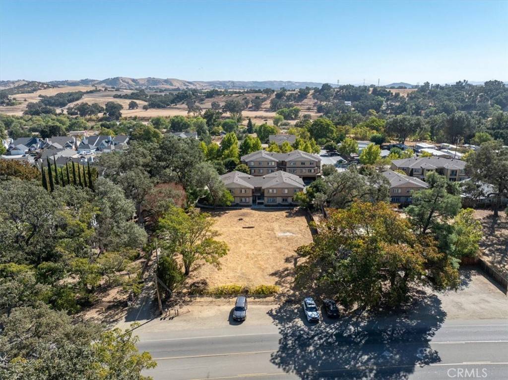 Templeton, CA 93465,93 S Main ST