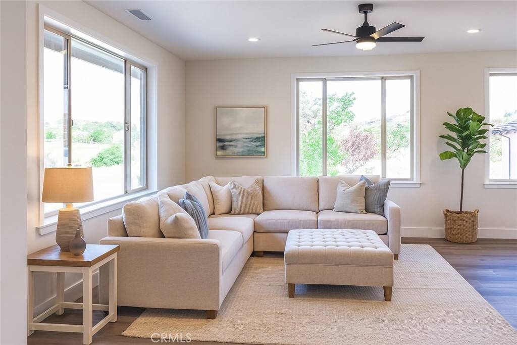 Paso Robles, CA 93446,2235 Holly DR