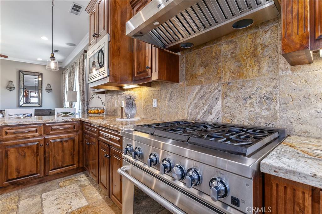 Paso Robles, CA 93446,98 Nutwood CIR