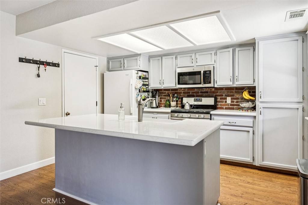 Paso Robles, CA 93446,829 Hogan PL