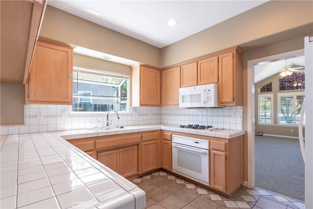 Paso Robles, CA 93446,1927 Fieldstone CIR