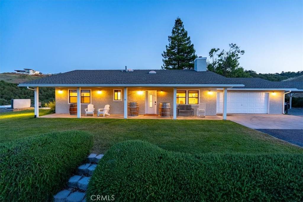Paso Robles, CA 93446,885 W 4th