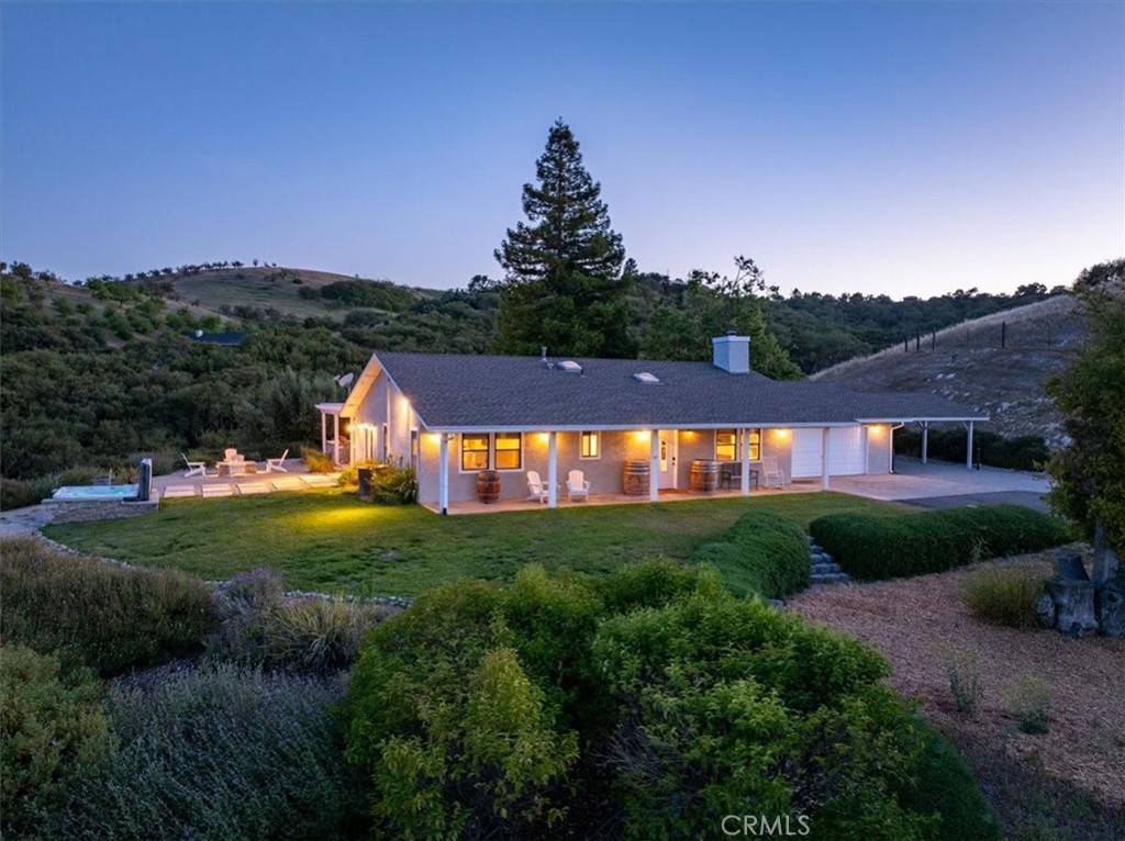 Paso Robles, CA 93446,885 W 4th