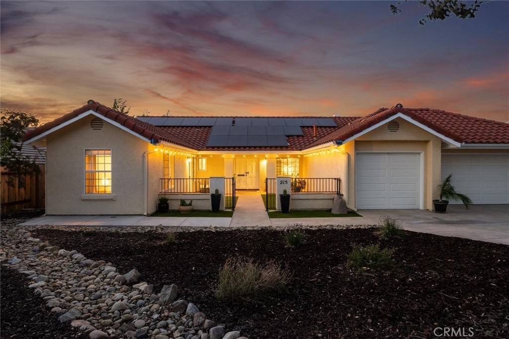 Paso Robles, CA 93446,215 Meadowlark RD