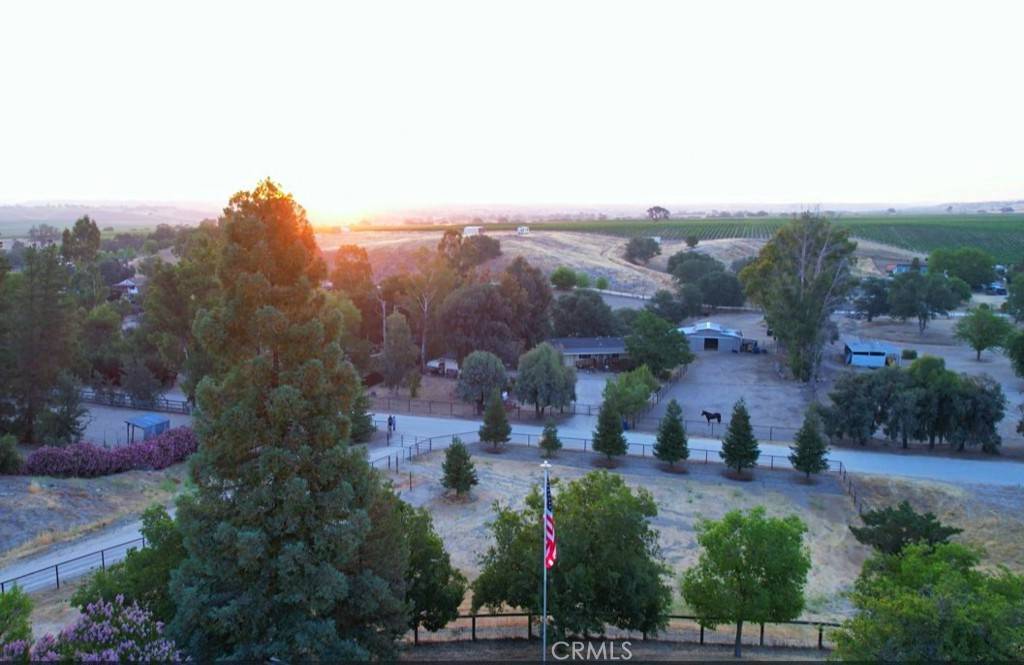 Paso Robles, CA 93446,5825 Deer Creek WAY