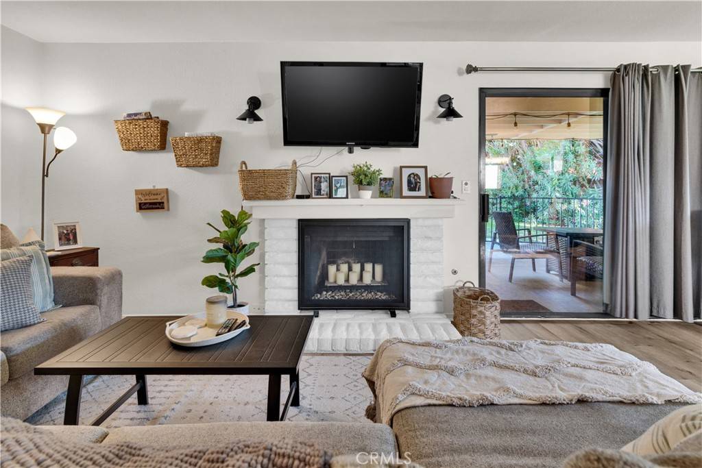 Paso Robles, CA 93446,139 Flag WAY #C