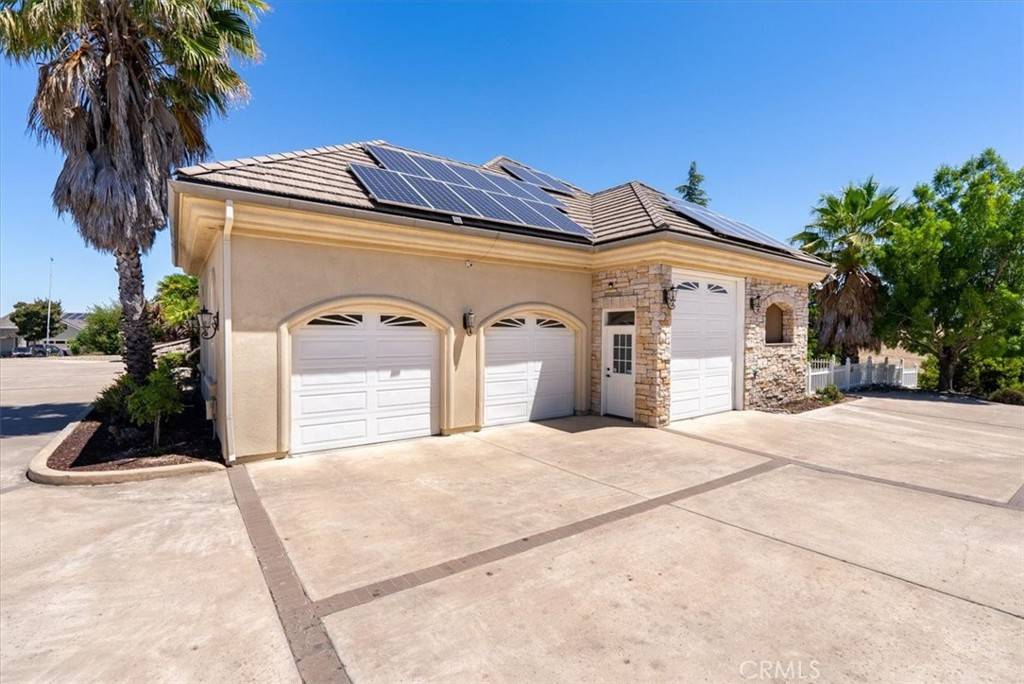 Paso Robles, CA 93446,1226 Kapareil LN